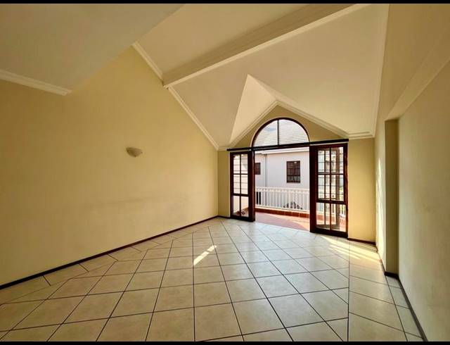 2 BEDROOM APARTMENT FOR SALE IN RIVONIA